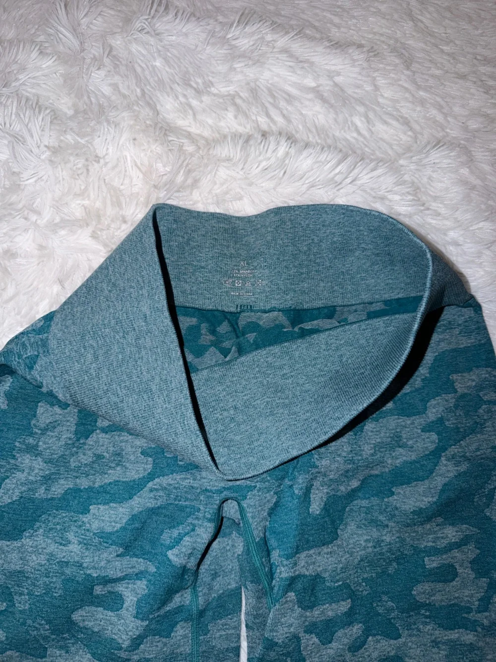 NVGTN Women's Teal Camouflage Seamless Biker Shorts size XL